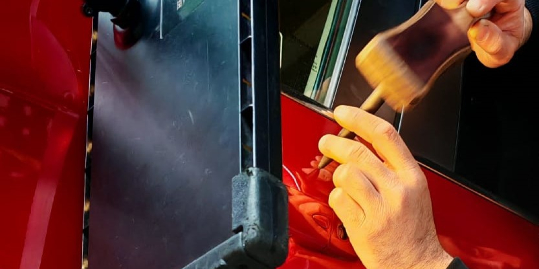 Usuwanie wgnieceń bez lakierowania Szczecin | PDR | UsunWgniotki.pl